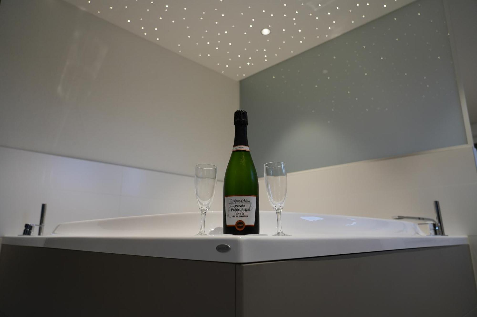 Gite Spa L'Atelier Emile - Spa Privatif - 5 Min Colmar Sainte-Croix-en-Plaine Bagian luar foto