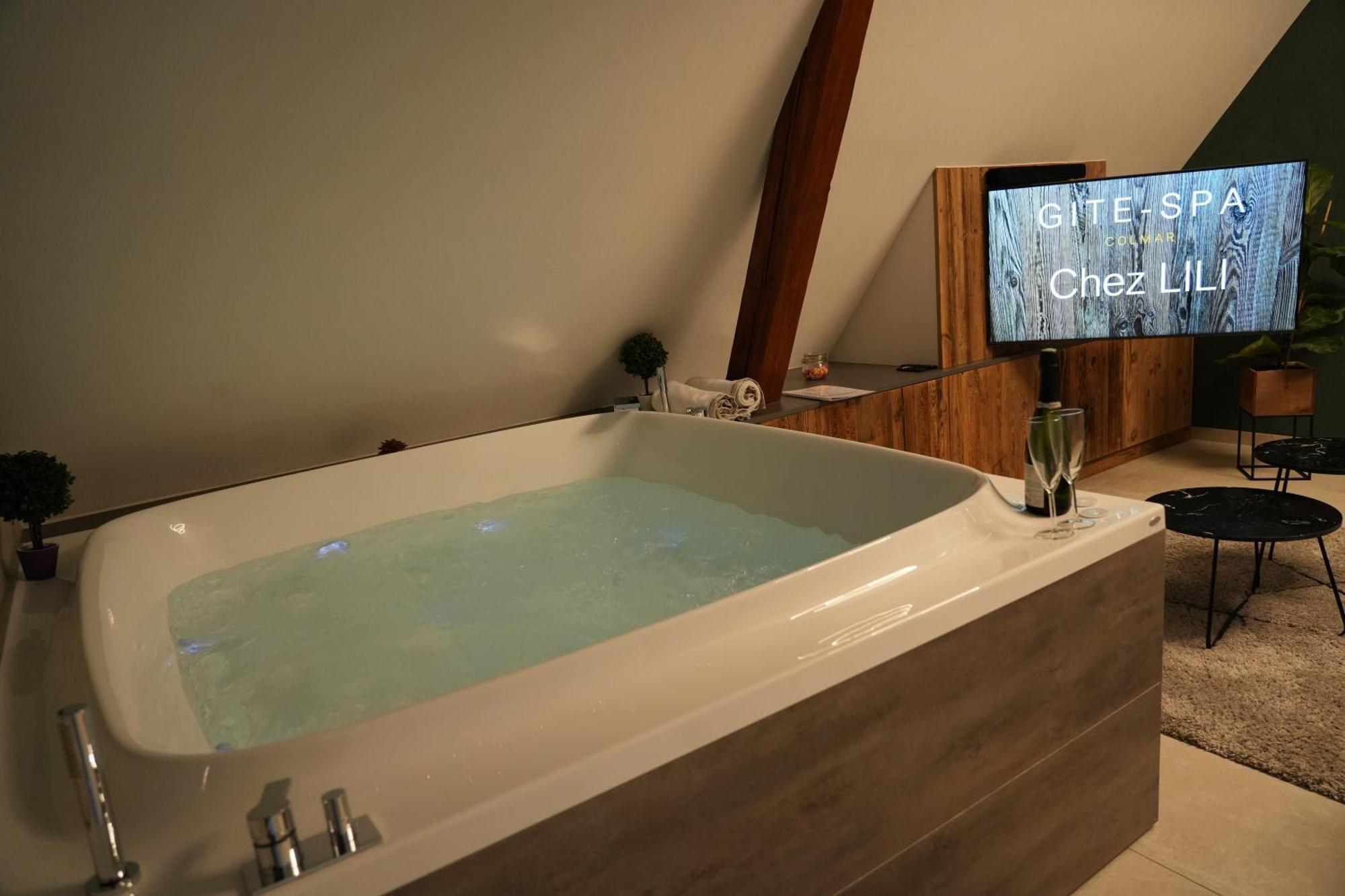 Gite Spa L'Atelier Emile - Spa Privatif - 5 Min Colmar Sainte-Croix-en-Plaine Bagian luar foto